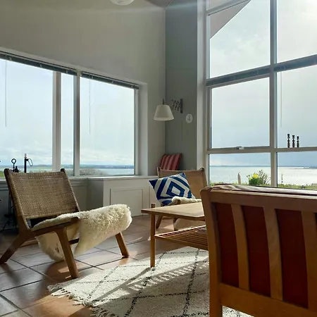 Дом отдыха Summer House With Panoramic View Near Doverodde