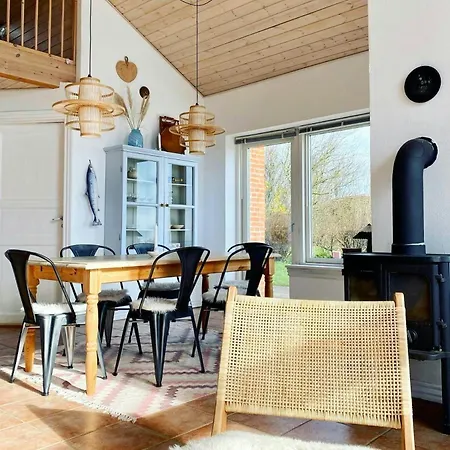 Sommerhus Med Panoramaudsigt Ved Doverodde Doverodde