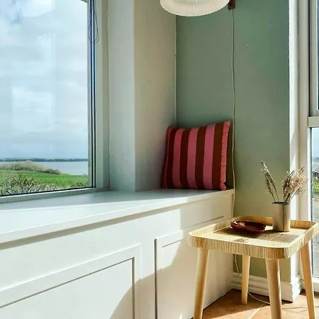 Дом отдыха Summer House With Panoramic View Near Doverodde